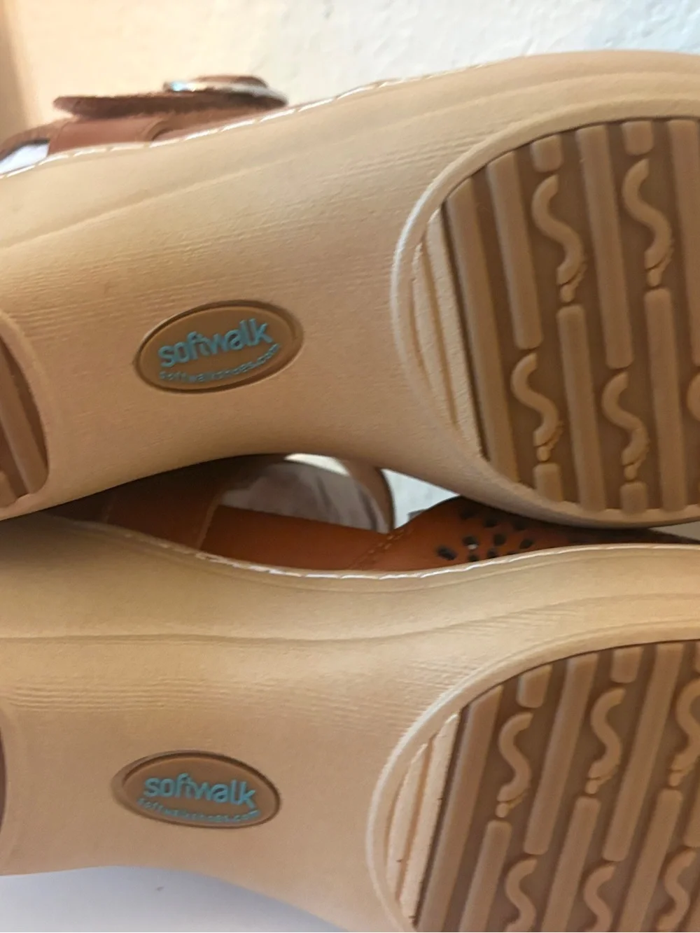 NIB Softwalk Leather Mabelle Perf Clog Brown SZ 6.5 M